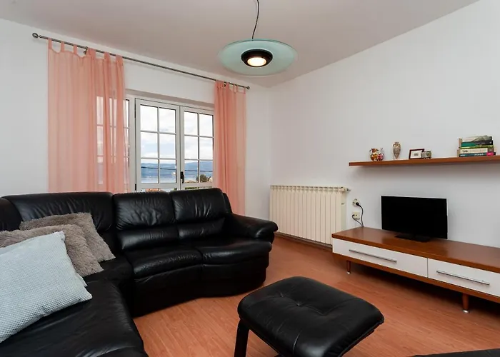 Maris Vrbnik (Primorje-Gorski Kotar)